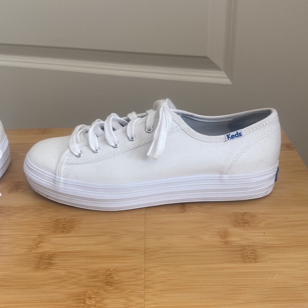 Ked’s Triple Kick White Canvas Sneaker Size 8 - Picture 3 of 15